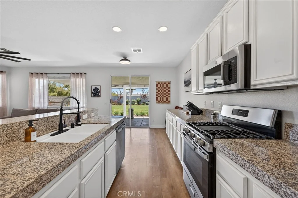 Photo of 31081 Cedar Oak Road