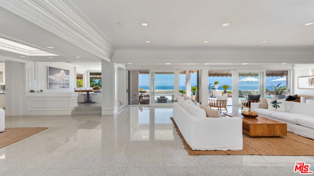 Photo of 29000 Cliffside Drive
