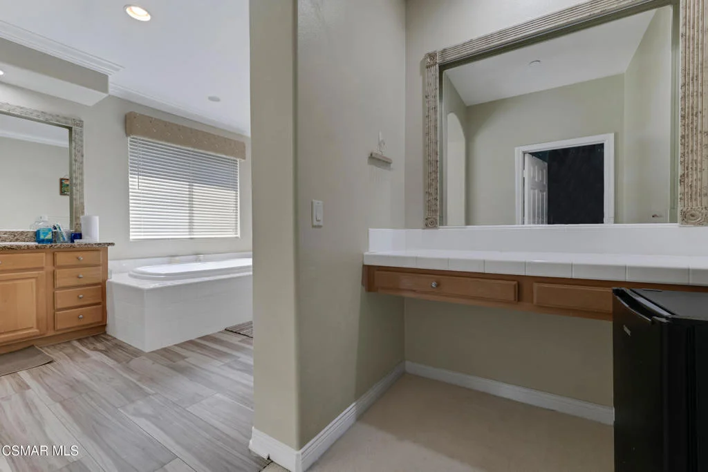 Photo of 5588 California Oak Street