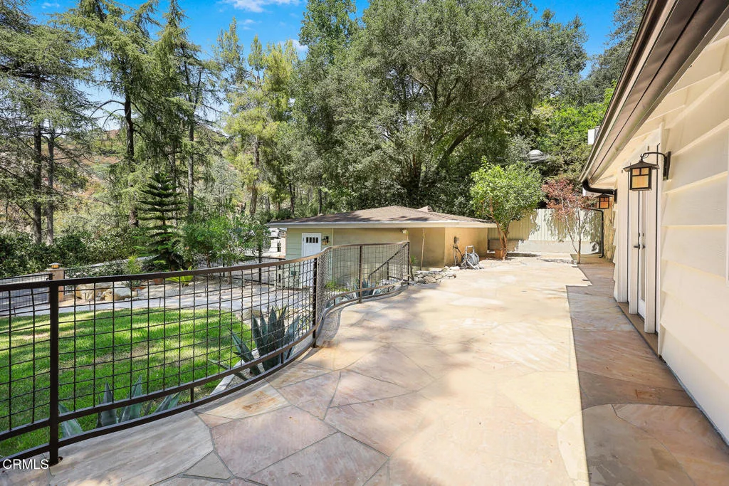 Photo of 5220 Palm Drive