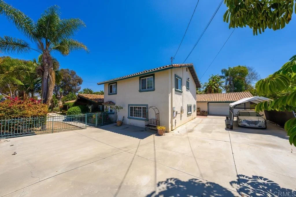 Photo of 487 Hilltop Dr
