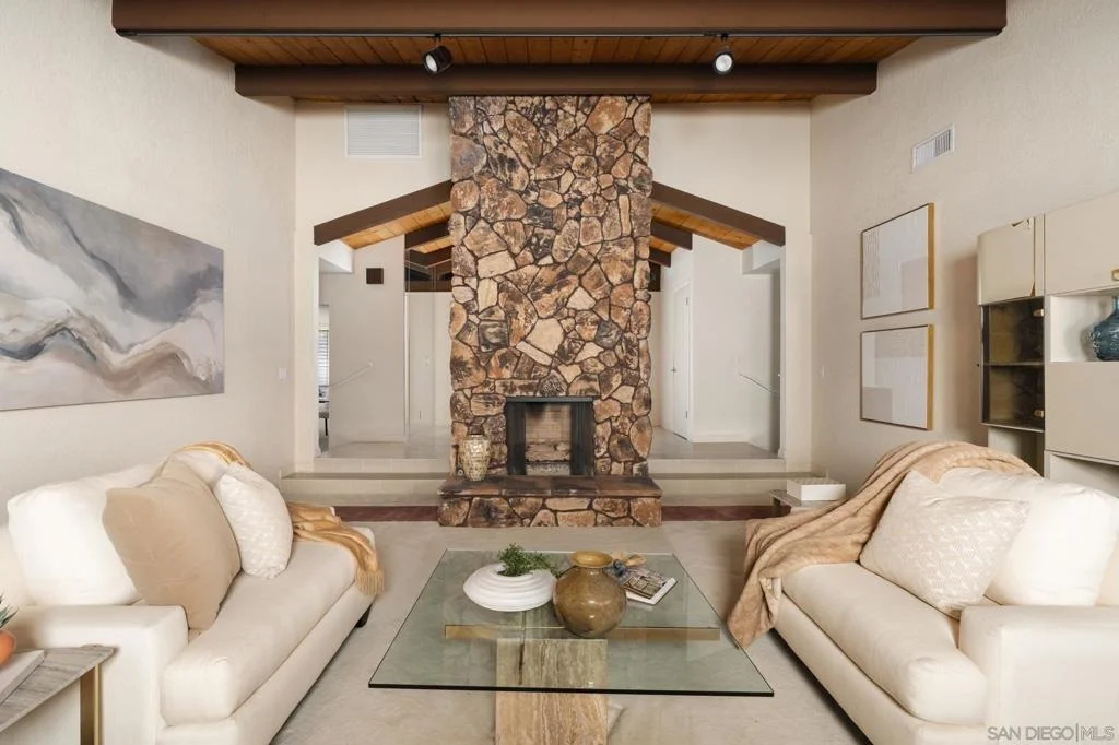 Photo of 15943 Ranch Hollow Rd