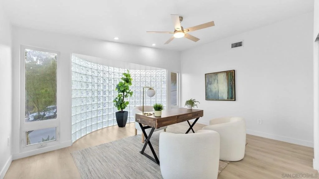 Photo of 4909 Pacifica