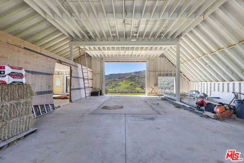 Photo of 5066 Clayton Road