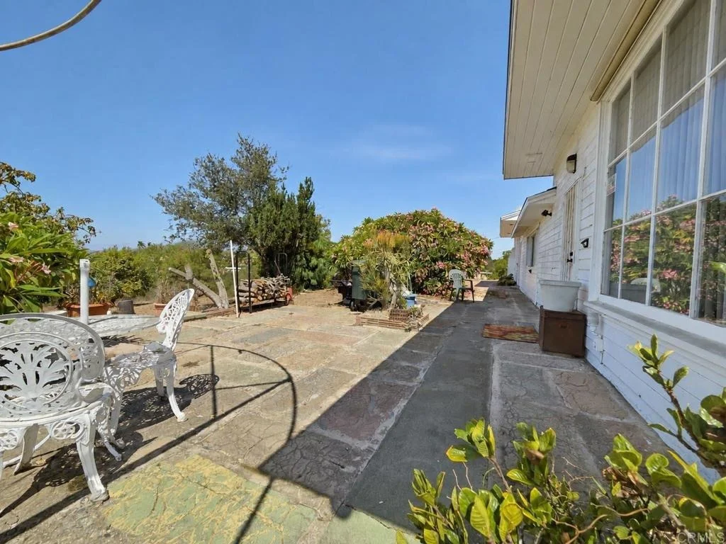 Photo of 1701 Acacia Lane