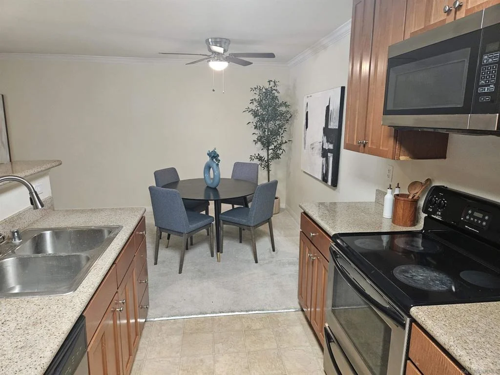 Photo of Unit 21 at 180 Chambers St