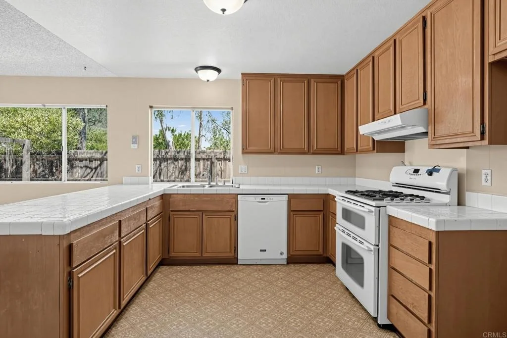 Photo of 4112 Pepperdine Avenue