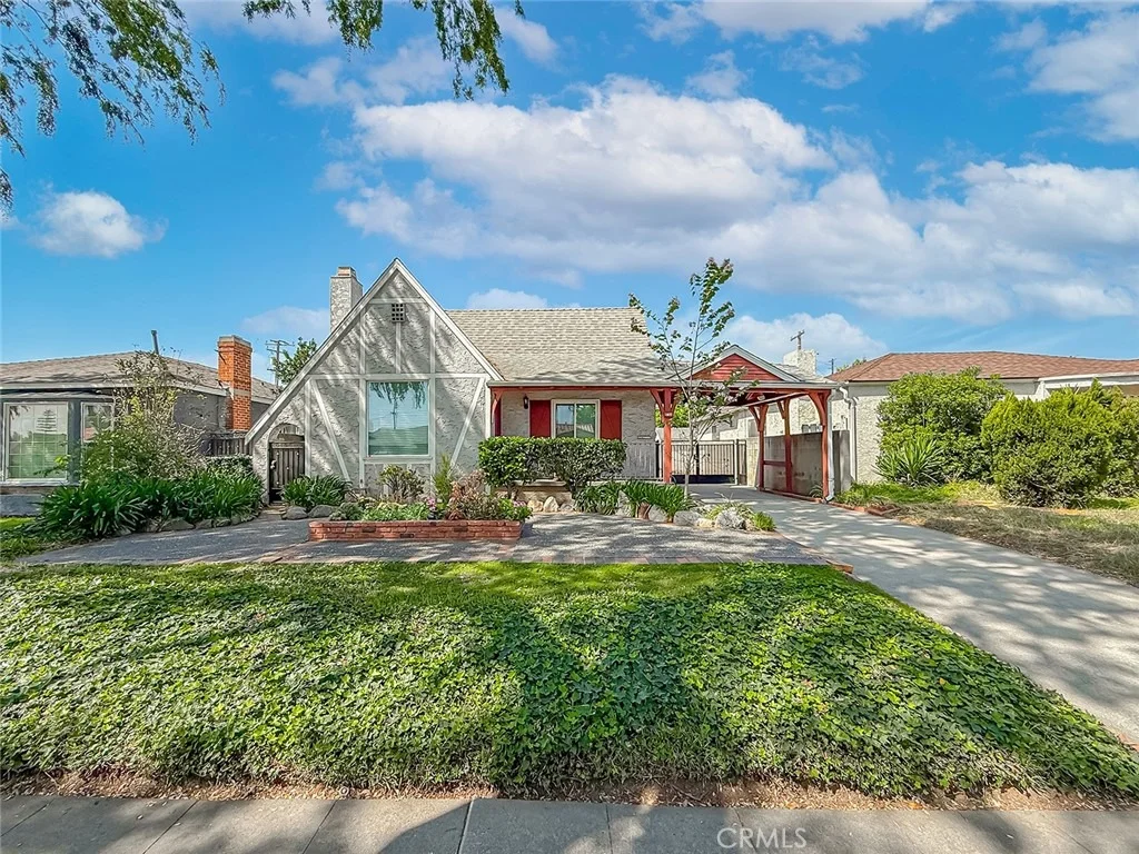 Photo of 1817 Elm Street