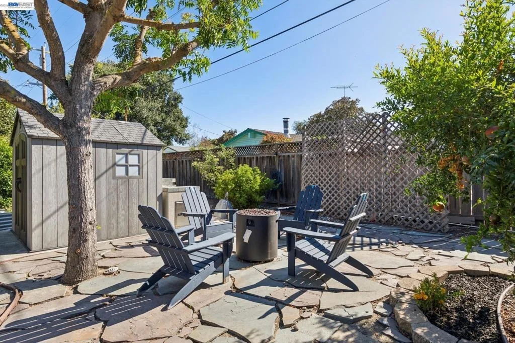 Photo of 734 Scott Blvd