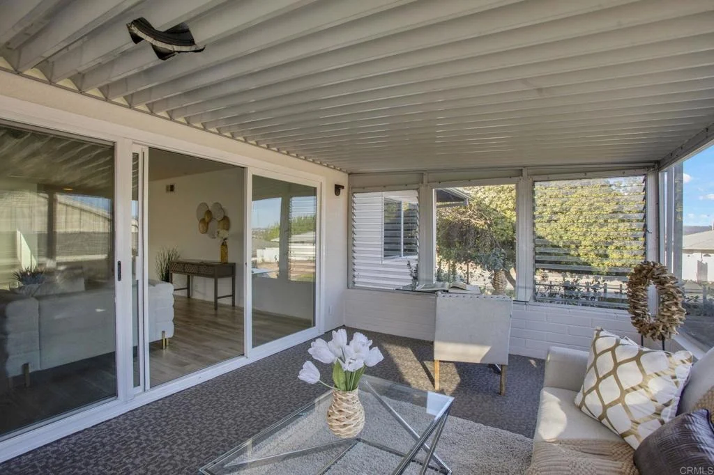 Photo of 959 La Tierra Drive