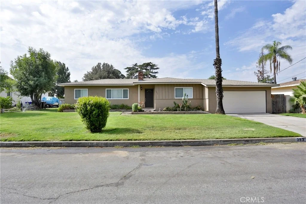 Photo of 383 E Mesa Drive