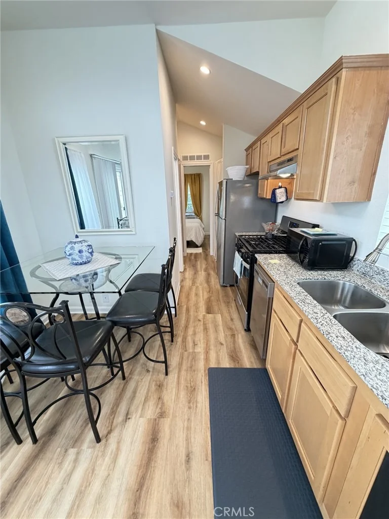 Photo of 910 Deerwood