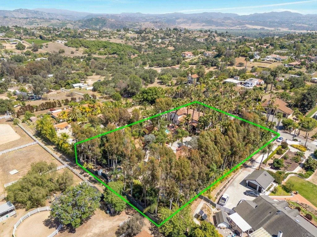 Photo of 2155 Sunrise View Rd