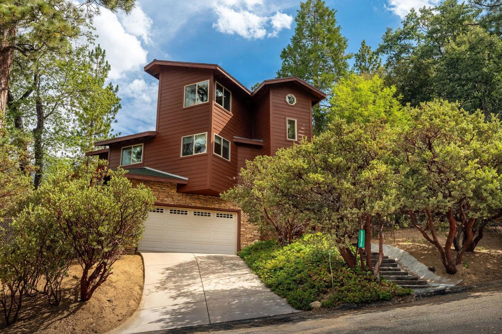 Photo of 55370 Silver Tip Lane
