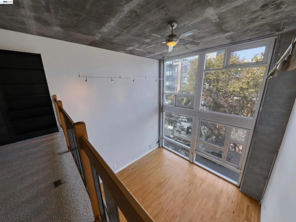 Photo of Unit 507 at 311 Oak St