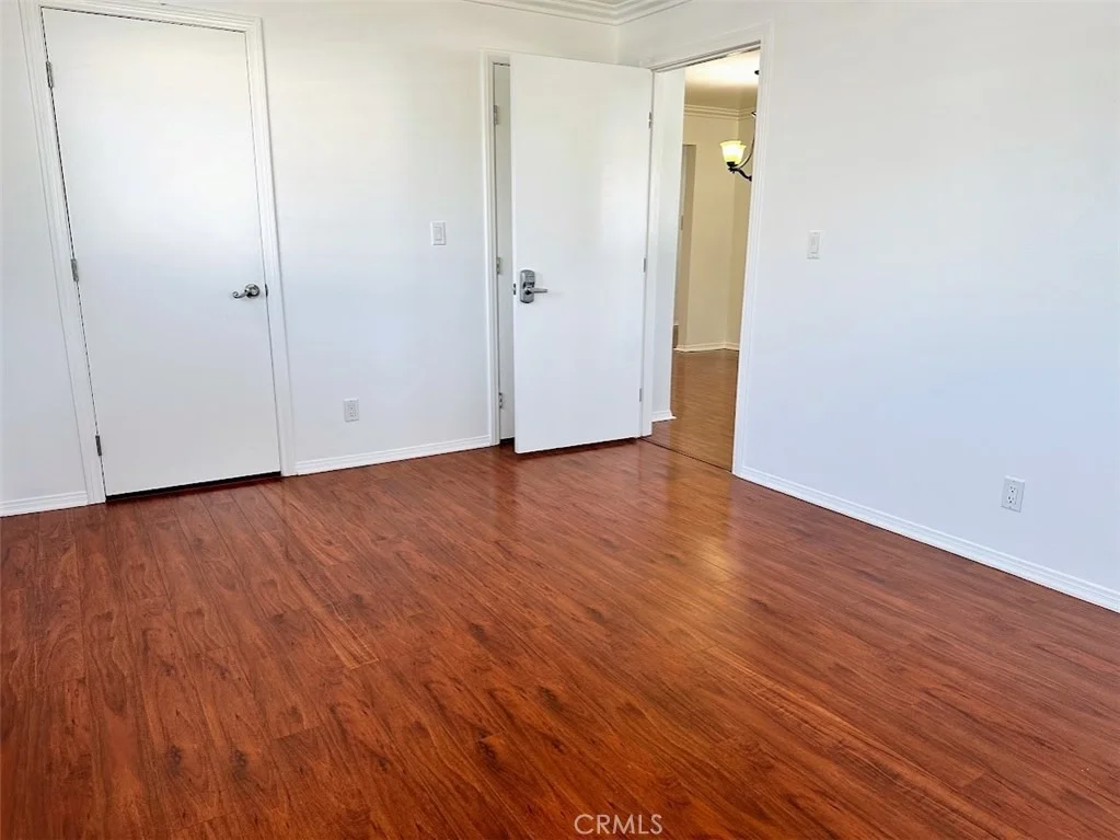 Photo of 9613 Brock