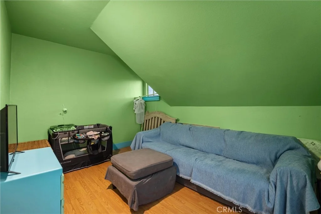 Photo of 855 Johnson