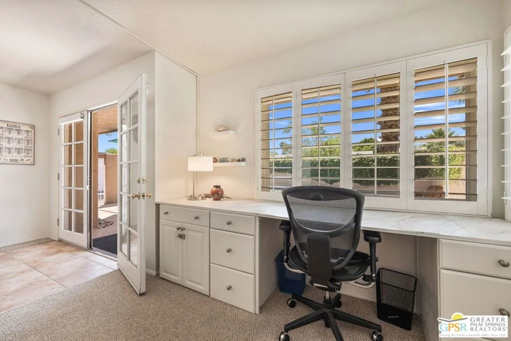 Photo of 73940 Mountain View Avenue