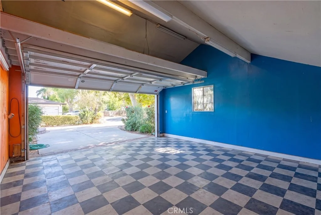 Photo of 7032 Encino