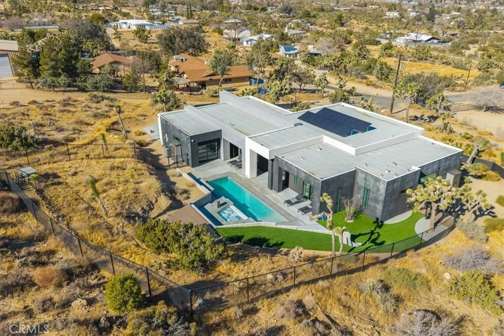 Photo of 8175 Fox Trail