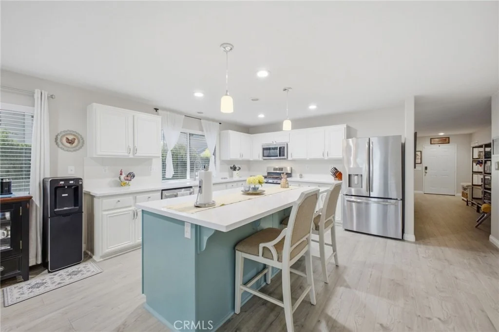 Photo of 3966 Bennett