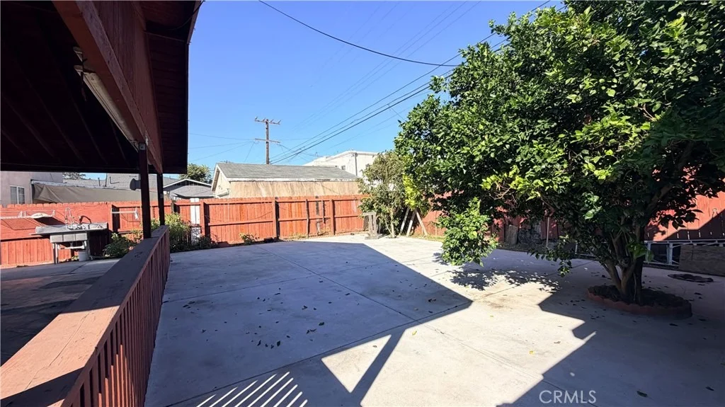 Photo of 5242 Linden Avenue