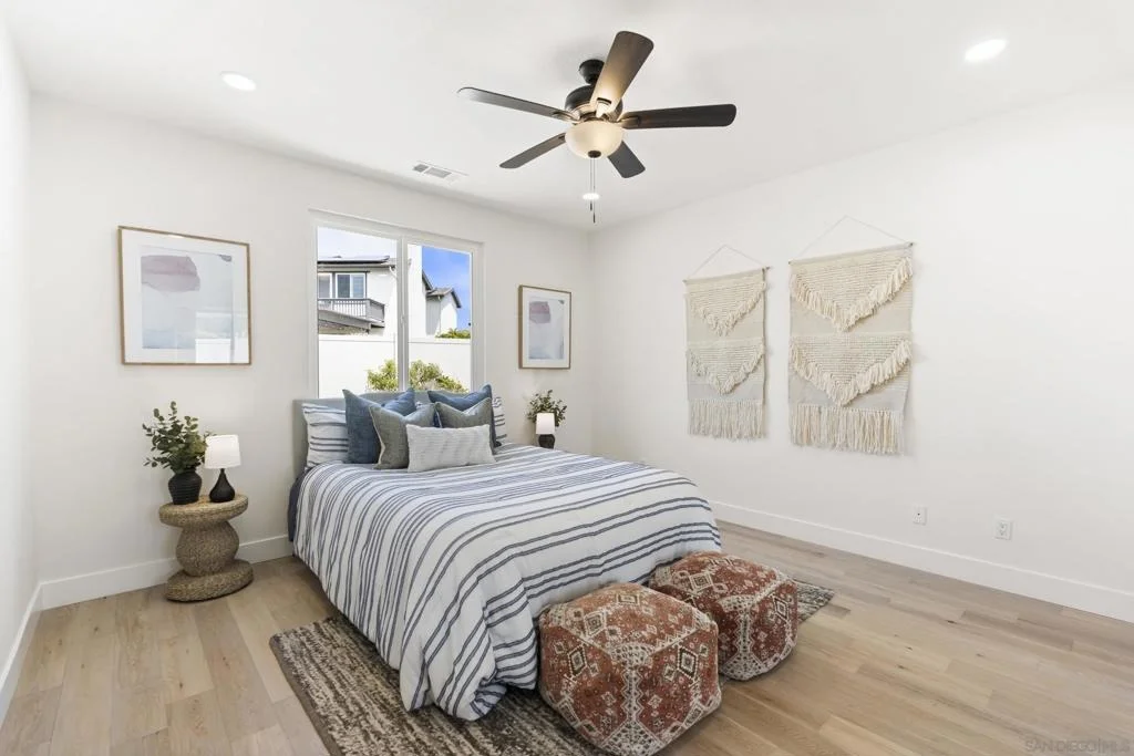 Photo of 1557 Regatta Road