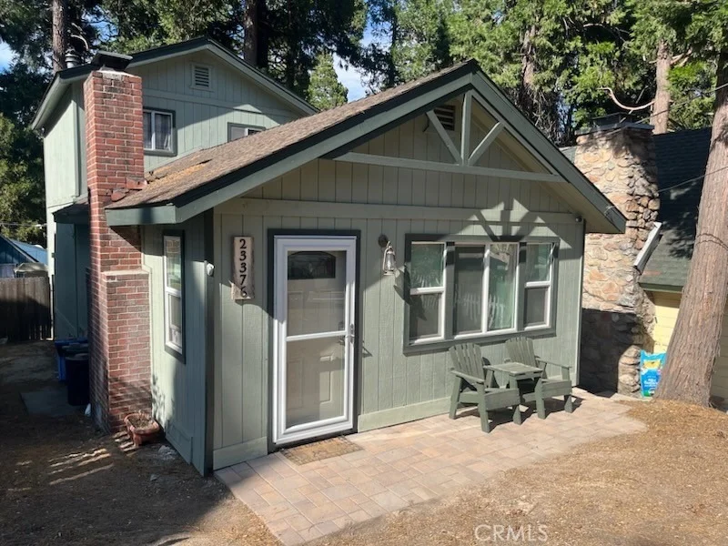 Photo of 23376 Crestline Road