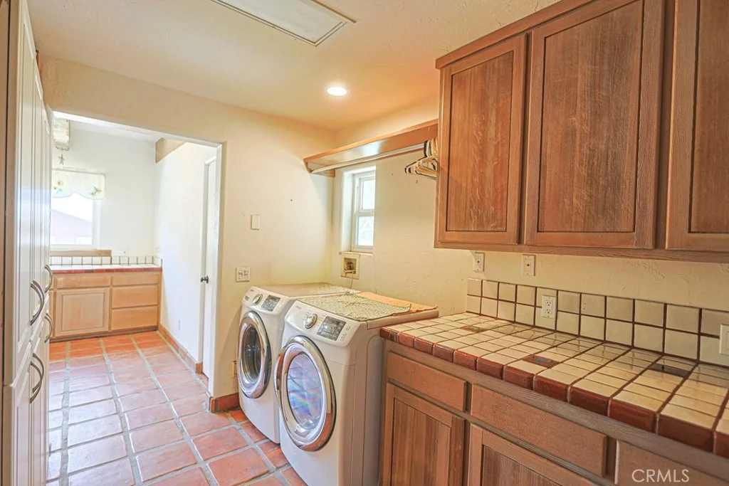 Photo of 38181 Valley Oak