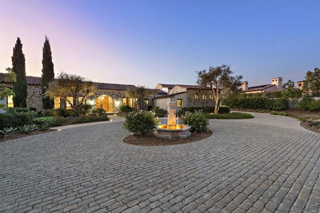 Photo of 8114 Sendero de la Pradera