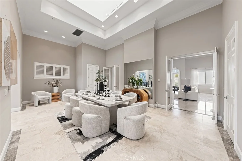 Photo of 689 Leyland Drive