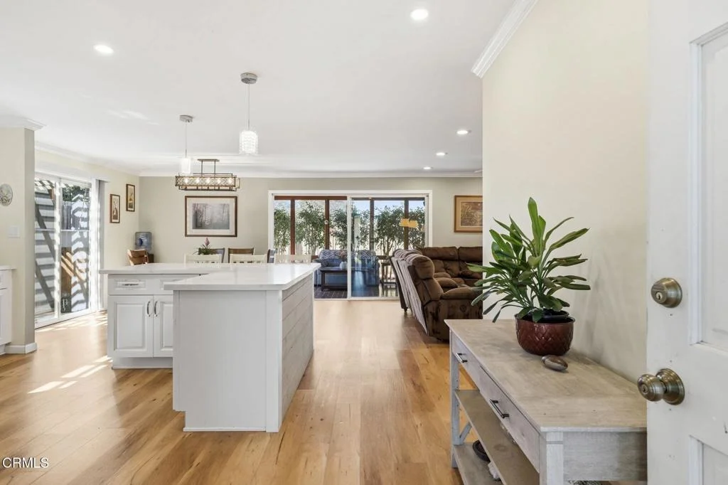 Photo of 3899 Maple Street
