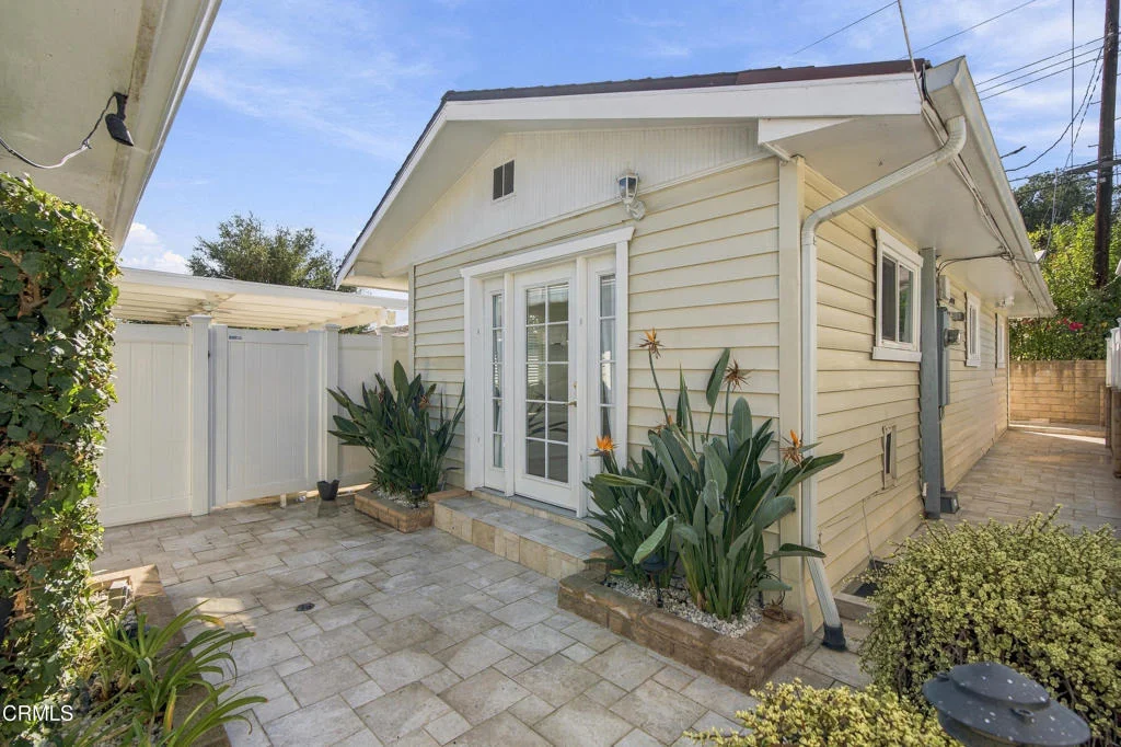 Photo of 1007 Rose Avenue