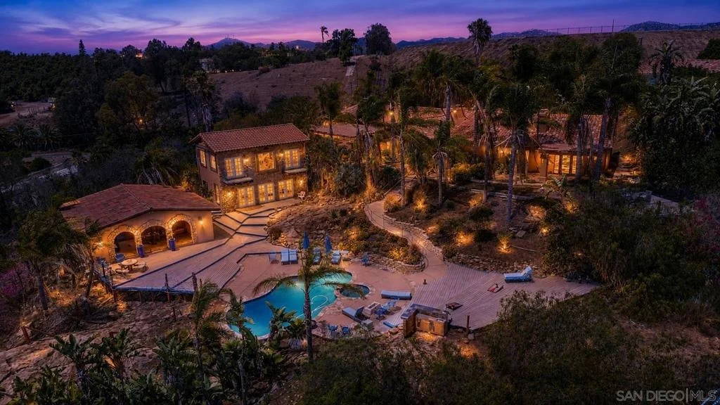 Photo of 2369 Vern Dr