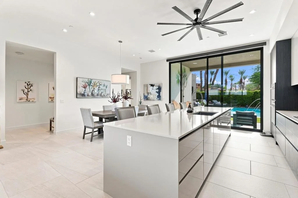 Photo of 57964 Salida Del Sol