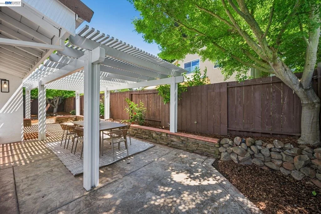 Photo of 238 Delta Pl