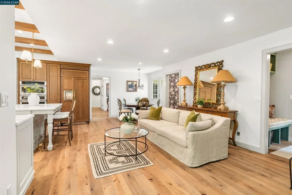 Photo of 11 San Andreas Drive