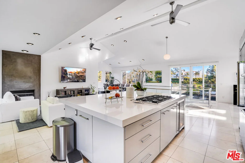 Photo of 28927 W Beach Lane