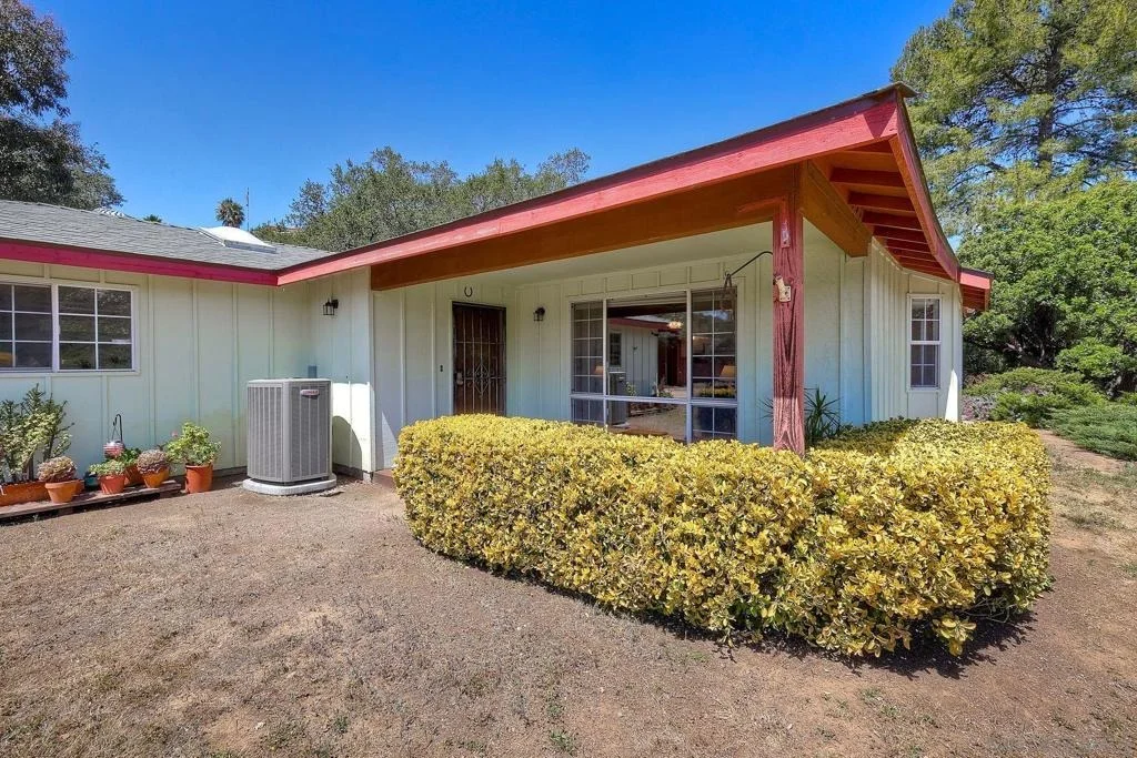 Photo of 15525 Lyons Valley