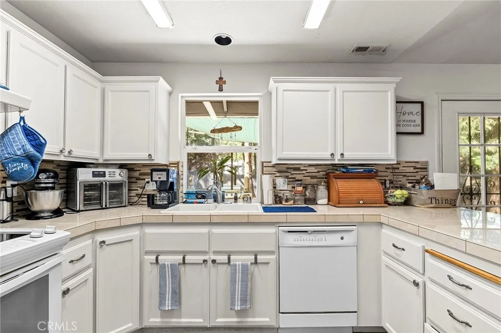 Photo of 6122 Dana Circle