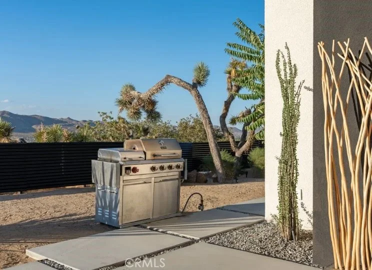 Photo of 8175 Fox Trail