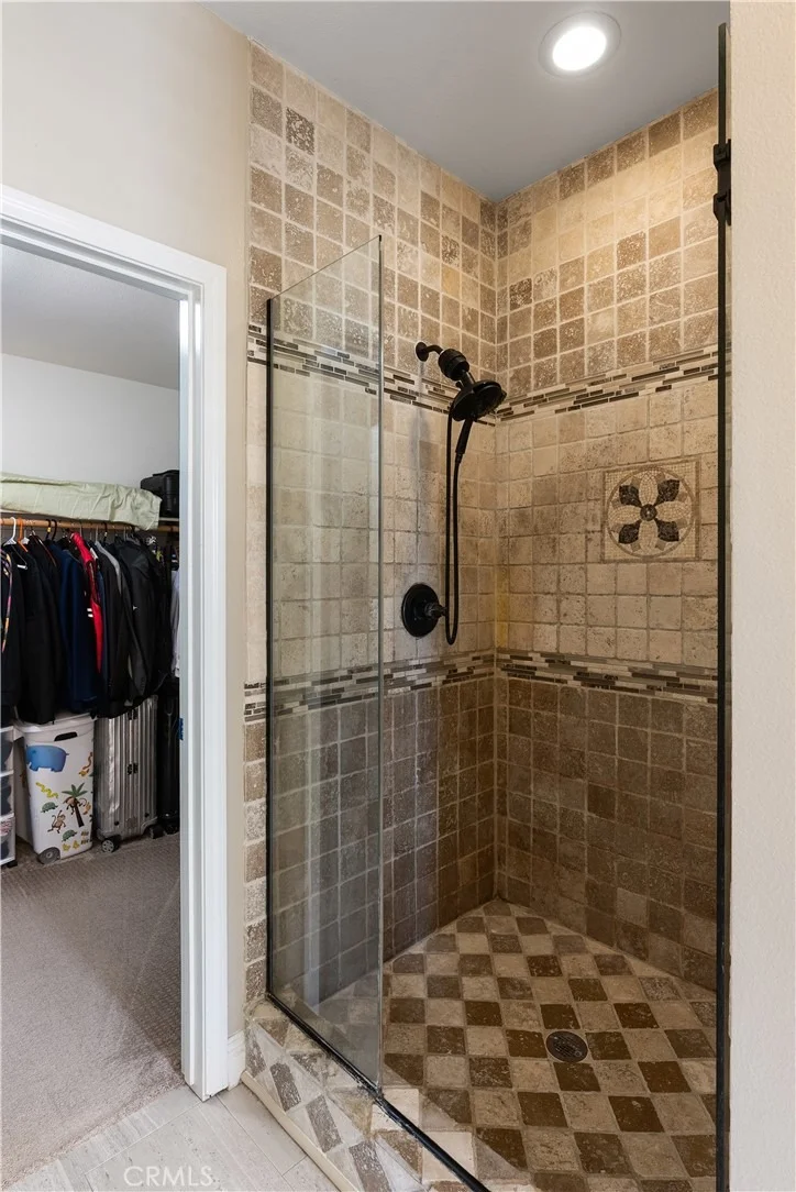 Photo of Unit 106 at 5331 Ocean