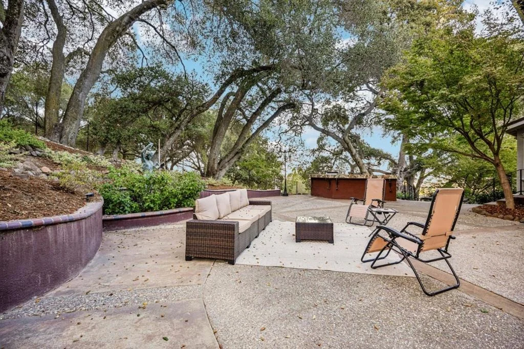 Photo of 1925 Mantelli Drive