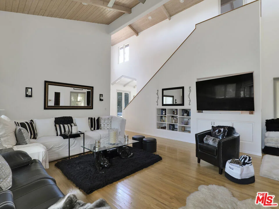 Photo of 6805 Wildlife Road