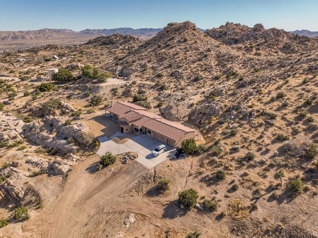 Photo of 56245 Cobalt Road