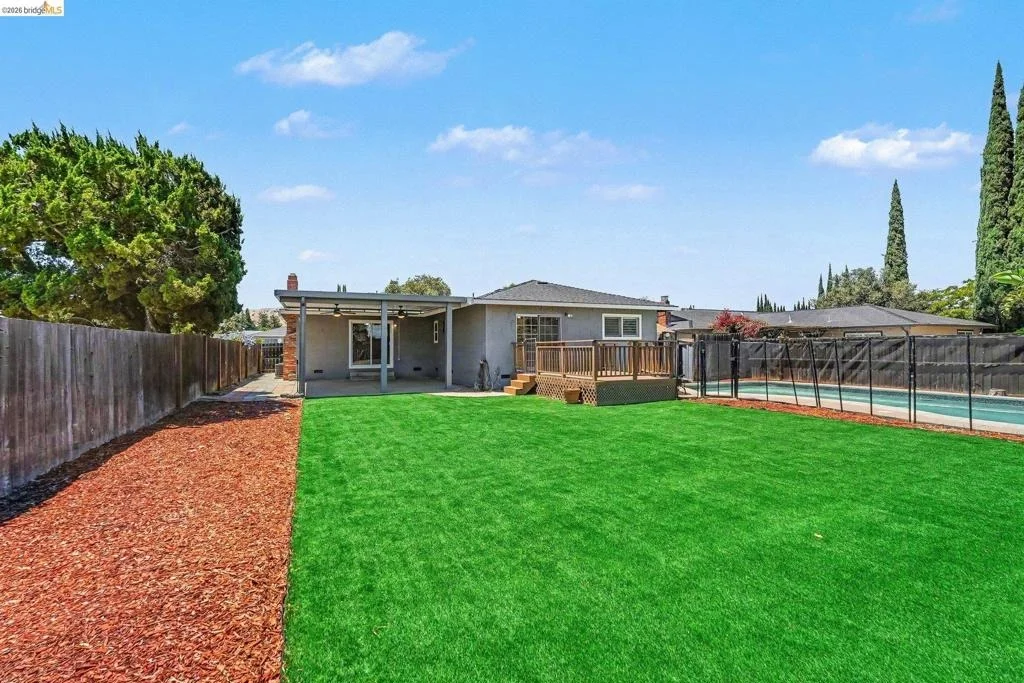 Photo of 1126 Mission Dr