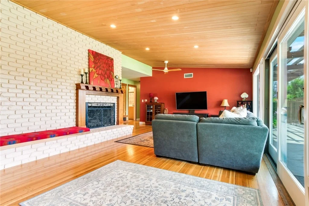 Photo of 2886 Mcallister
