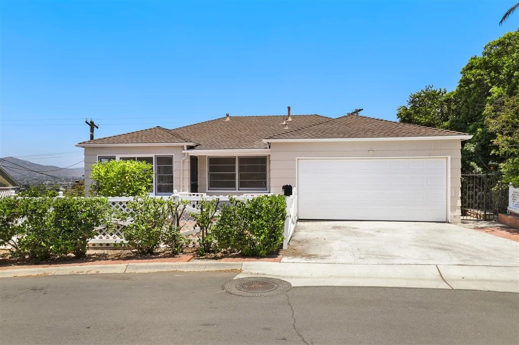 Photo of 8528 Boulder Dr
