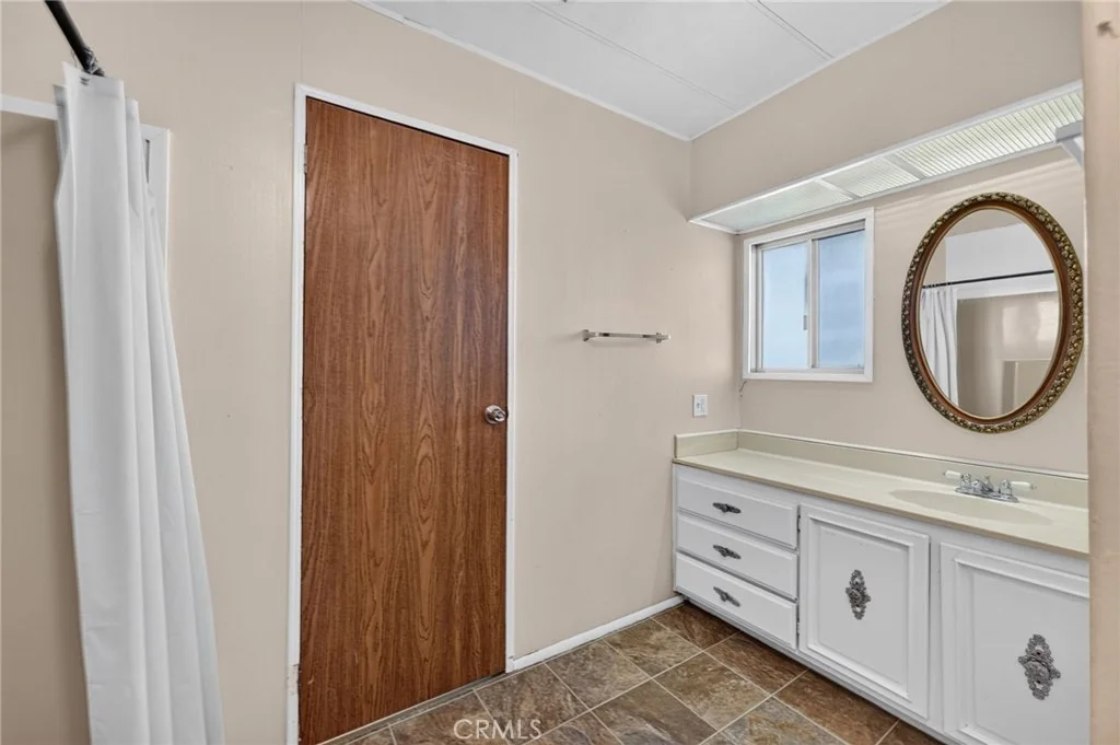 Photo of 1650 Sonora