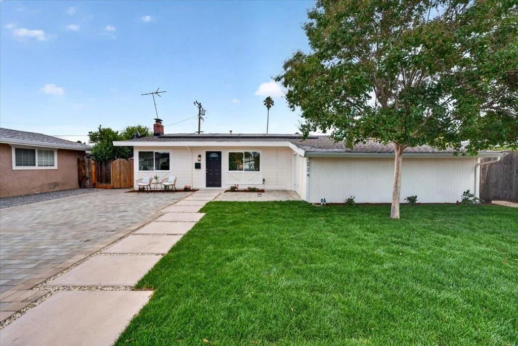 Photo of 224 Marianna Way